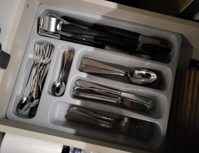 Complete bestekset voor maximaal 4 personen